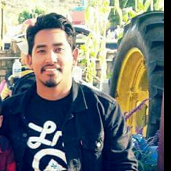 Meet your Posher, Sammy - Picture 1 of 1